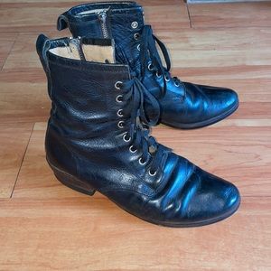Frye Carson Lace Up Lug Boot 7 1/2
